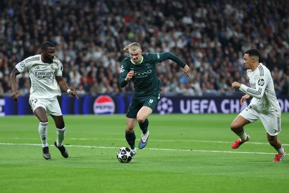 kaiyun-2平4负，英超六队在欧冠1/8决赛首回合无一取胜