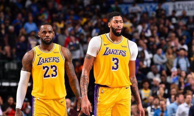 开云体育官网-魔术师·约翰逊：湖人需要射手 篮网不需要哈里斯