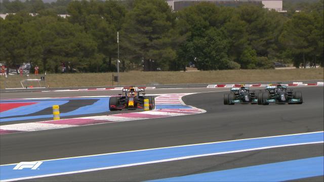 开云平台-F1法国站上演策略大战 维斯塔潘“绝杀”汉密尔顿