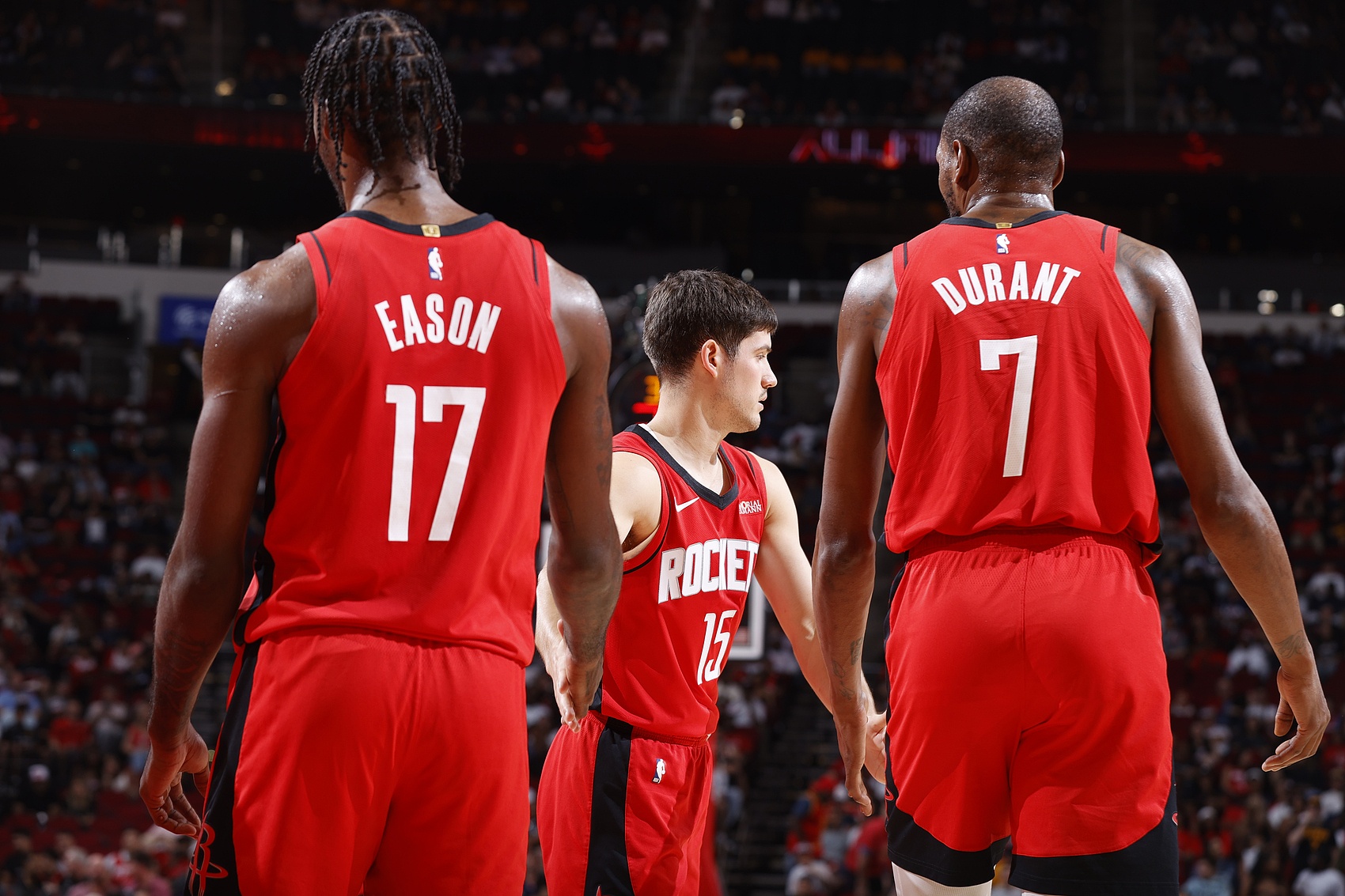 开云app-杜兰特：从伊森的神情就能看出他今天特别想赢 队友们都挺身而出